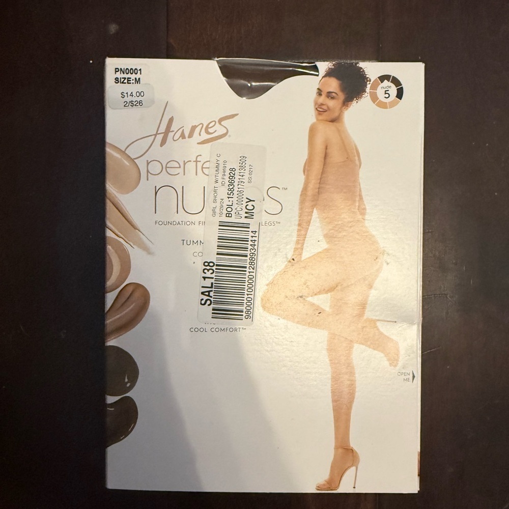 Hanes Perfect Nudes Foundation Pantyhose